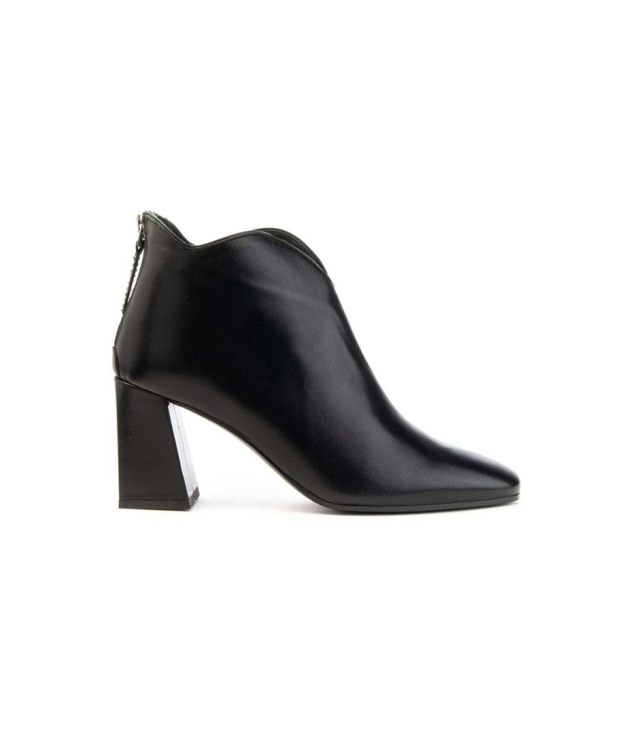 Donna FRANCO RUSSO | Franco Russo 1520 Tronchetto In Nappa Donna Leone Shoes Frosinone Nero